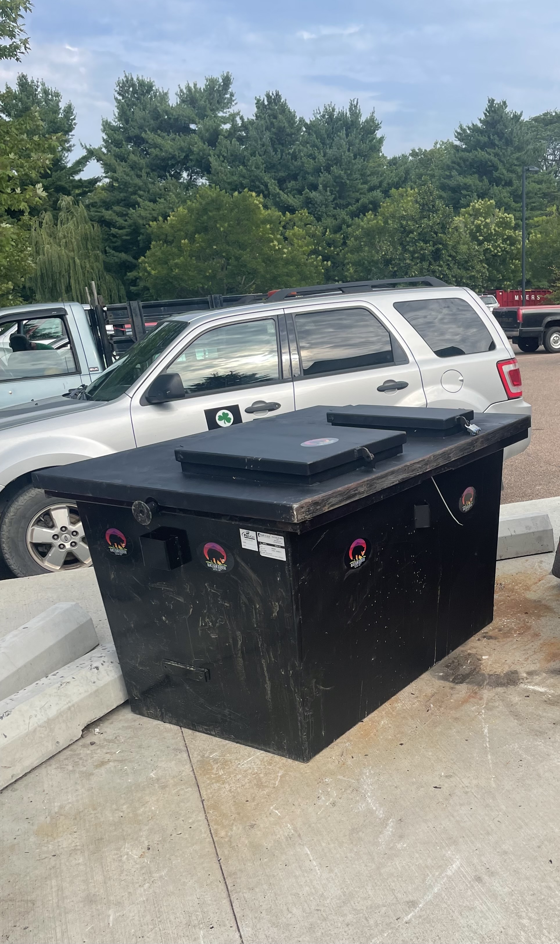 Oil-Container-300gal